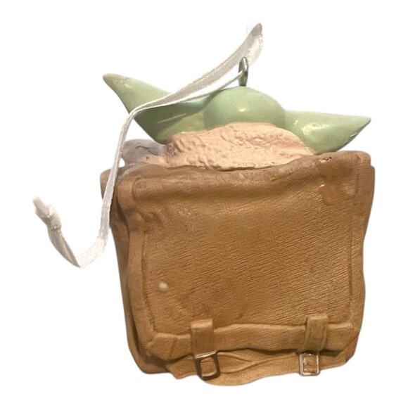 Hallmark Star Wars Mandalorian Grogu Baby Yoda Christmas Ornament 2-Piece Set - Picture 7 of 15